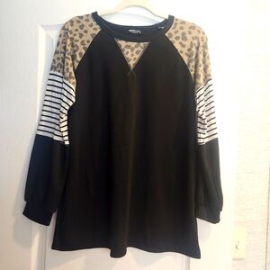 Hemish USA women's long sleeve shirt size M EUC